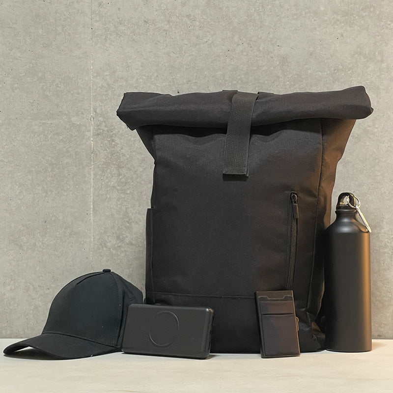Das All-Black Set